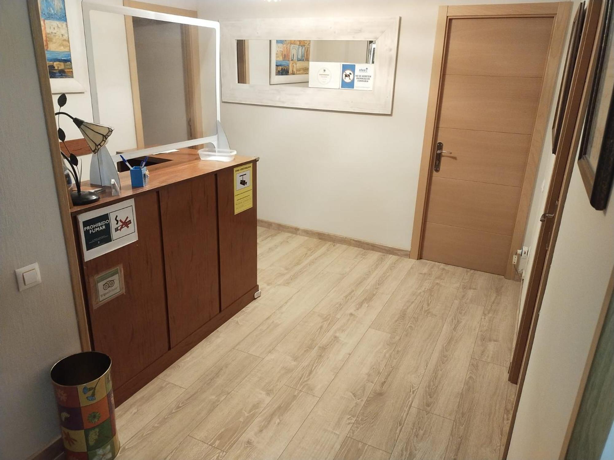 Hostal Alvarez Овьедо Экстерьер фото